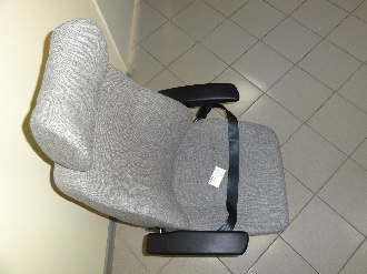 901-00029-901-00029a-kreslo