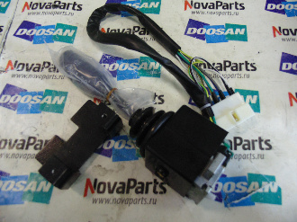 pereklyuchatel-podrulevoj-301403-00007B