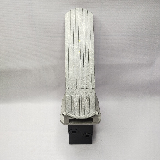 2420-9563A (4)