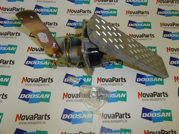 4134-9401-a147040-a143308-134-00028-pedal