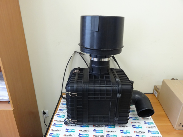 filtr-vozdushnyj-v-sbore-s-korpusom-240201-00021