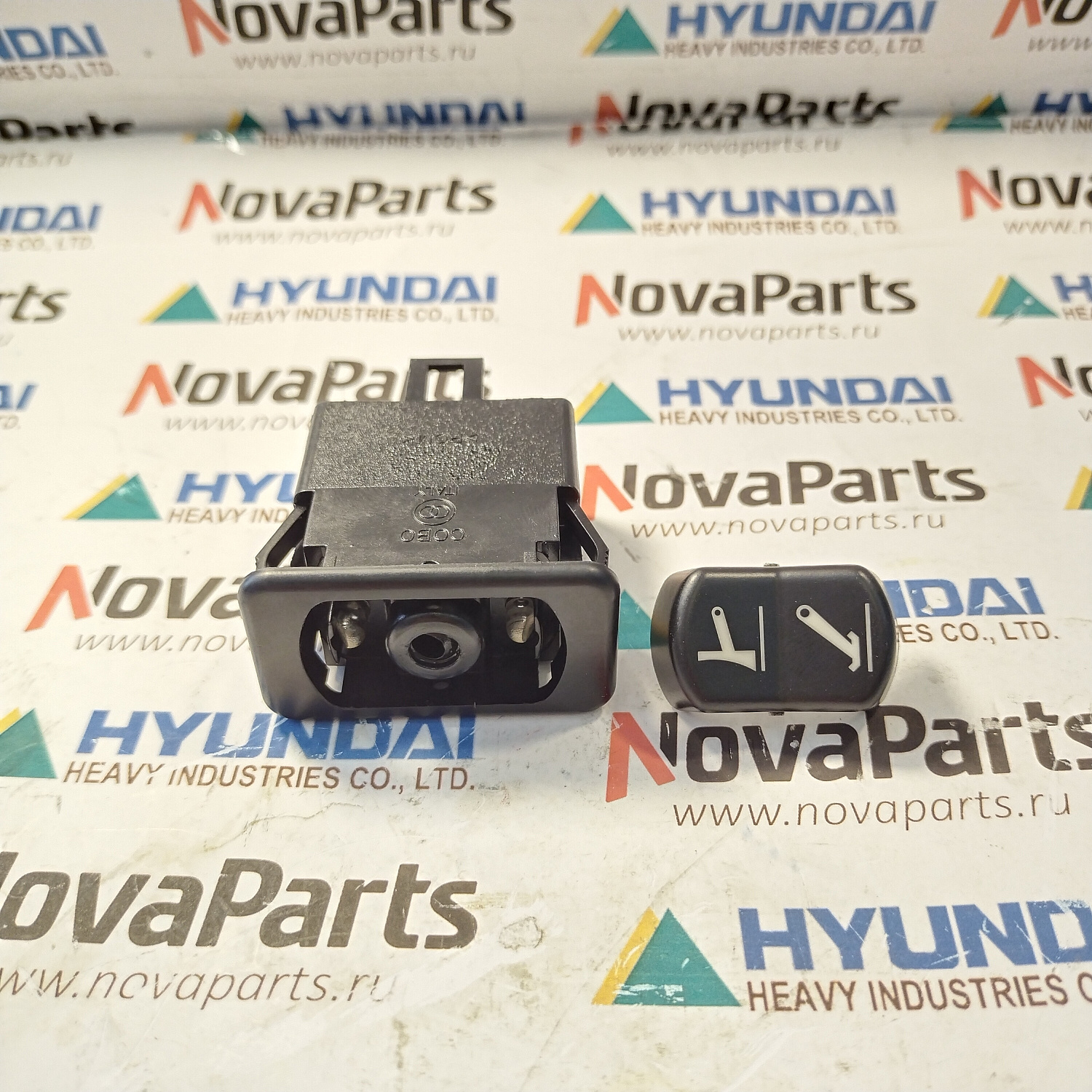 21N4-01270  21N4-01250 (2)