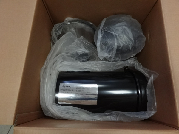 Korpus vozdushnogo fil'tra v sbore 400401-00021