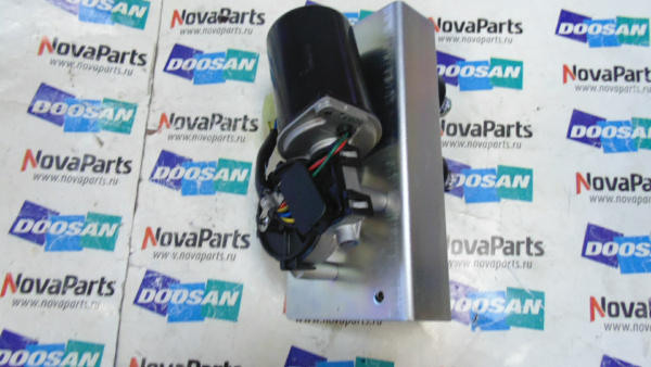 motor-stekloochistitelya-4538-9017