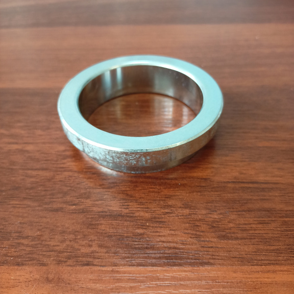 41L7-10050  41LF-10090 Втулка4