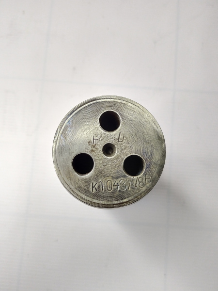 K1043778B (2)