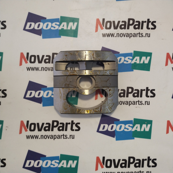 02036730  2.412-00132 Распределительная плита правая (3)