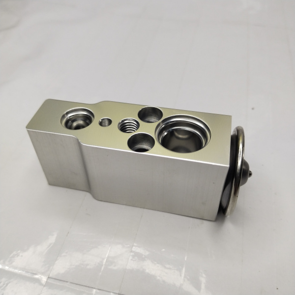 11Q6-90550H CHINA HENVO (2)