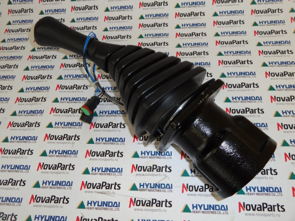 dzhojstik-pravyj-31n8-24210