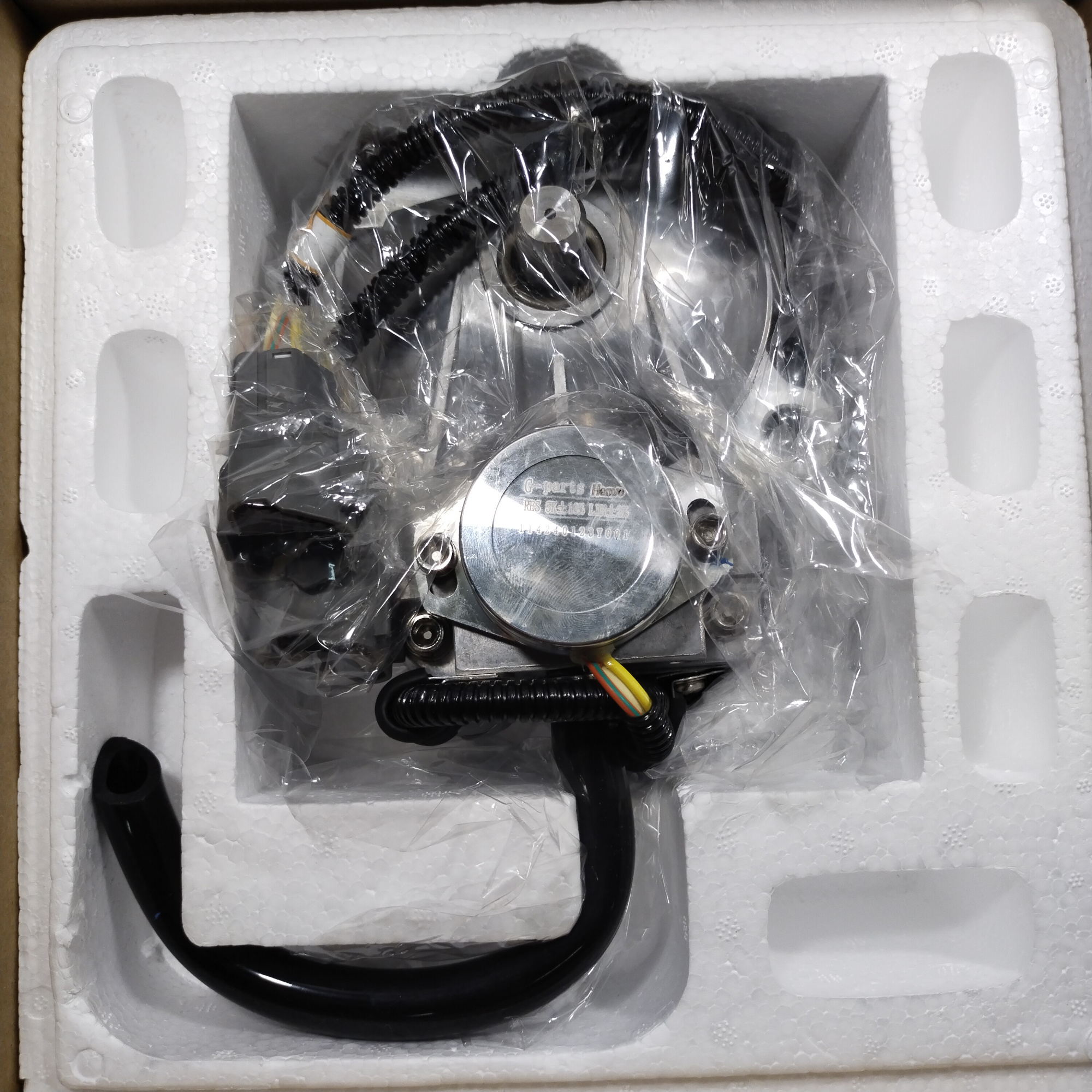 7834-40-2000H CHINA HENVO (2)