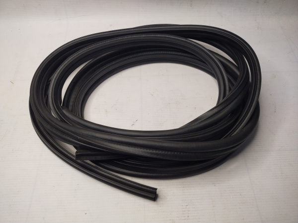 S776-050300 (3)
