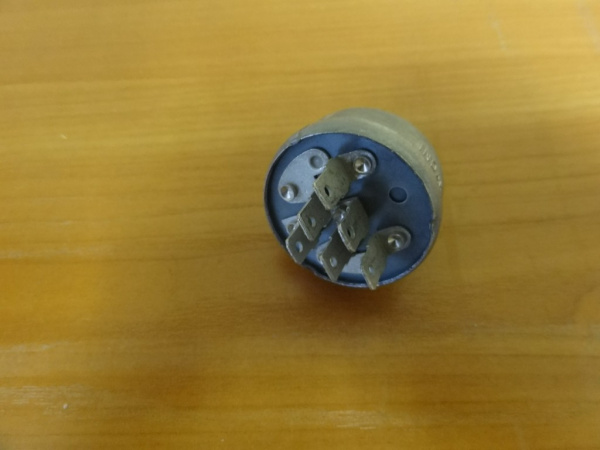 ruchka-vklyucheniya-sveta-v-sbore-191477 (3)