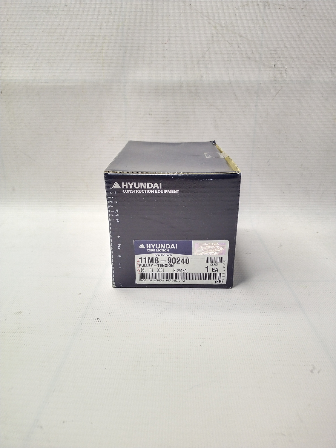 11M8-90240 (6)