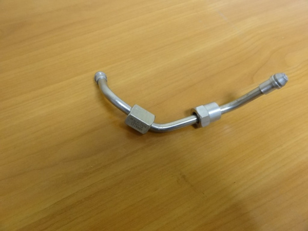 trubka-toplivnaya-87348171